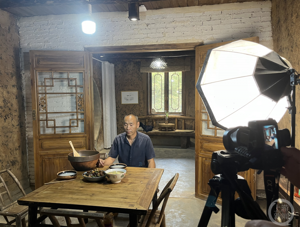 小主播大梦想｜中年木匠翻新老屋获称“俗世神人”