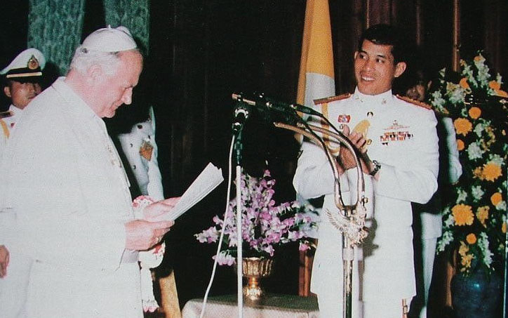 泰国拉玛十世王后照片,泰国国王拉玛十世图片