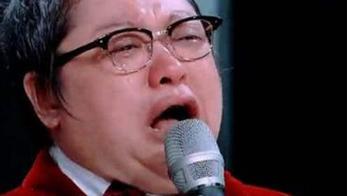 现在的韩红是怎样的一个人,明明可以靠实力却偏偏靠运气