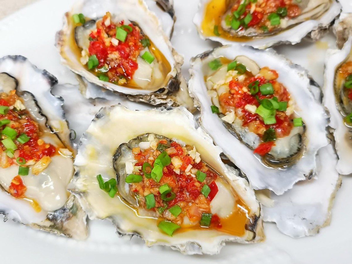 眼睛干涩建议补充什么营养素,眼睛干涩视力模糊吃什么营养品