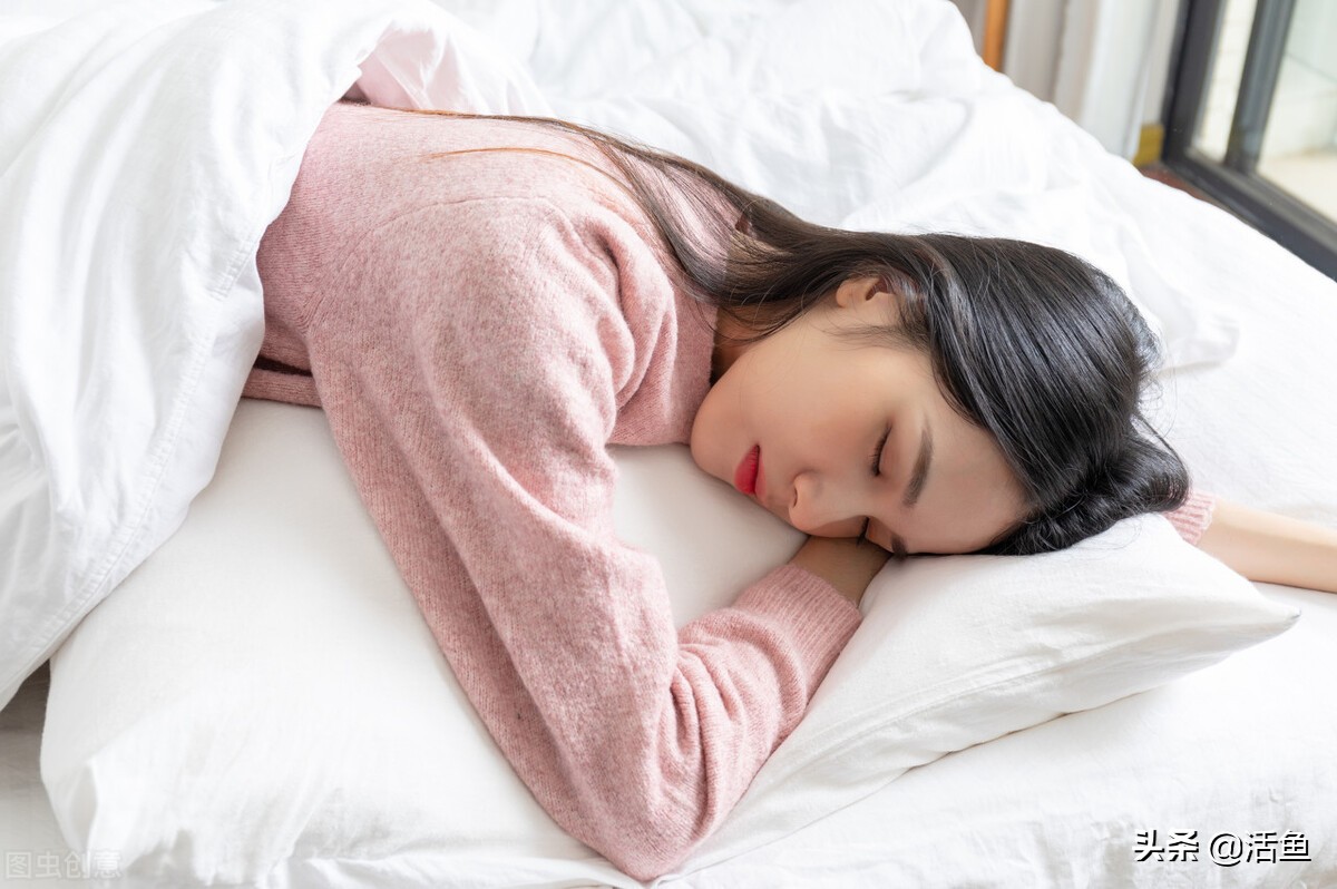 女试睡员月入过万,试睡员月入十万