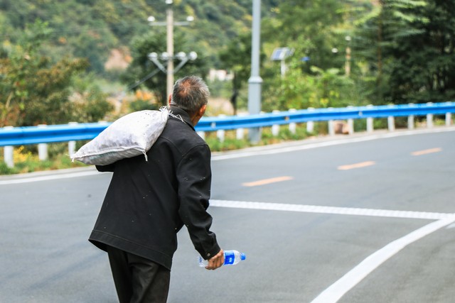 新型养老强势来袭，不但可以解决养老问题，还可以赚钱帮补家用