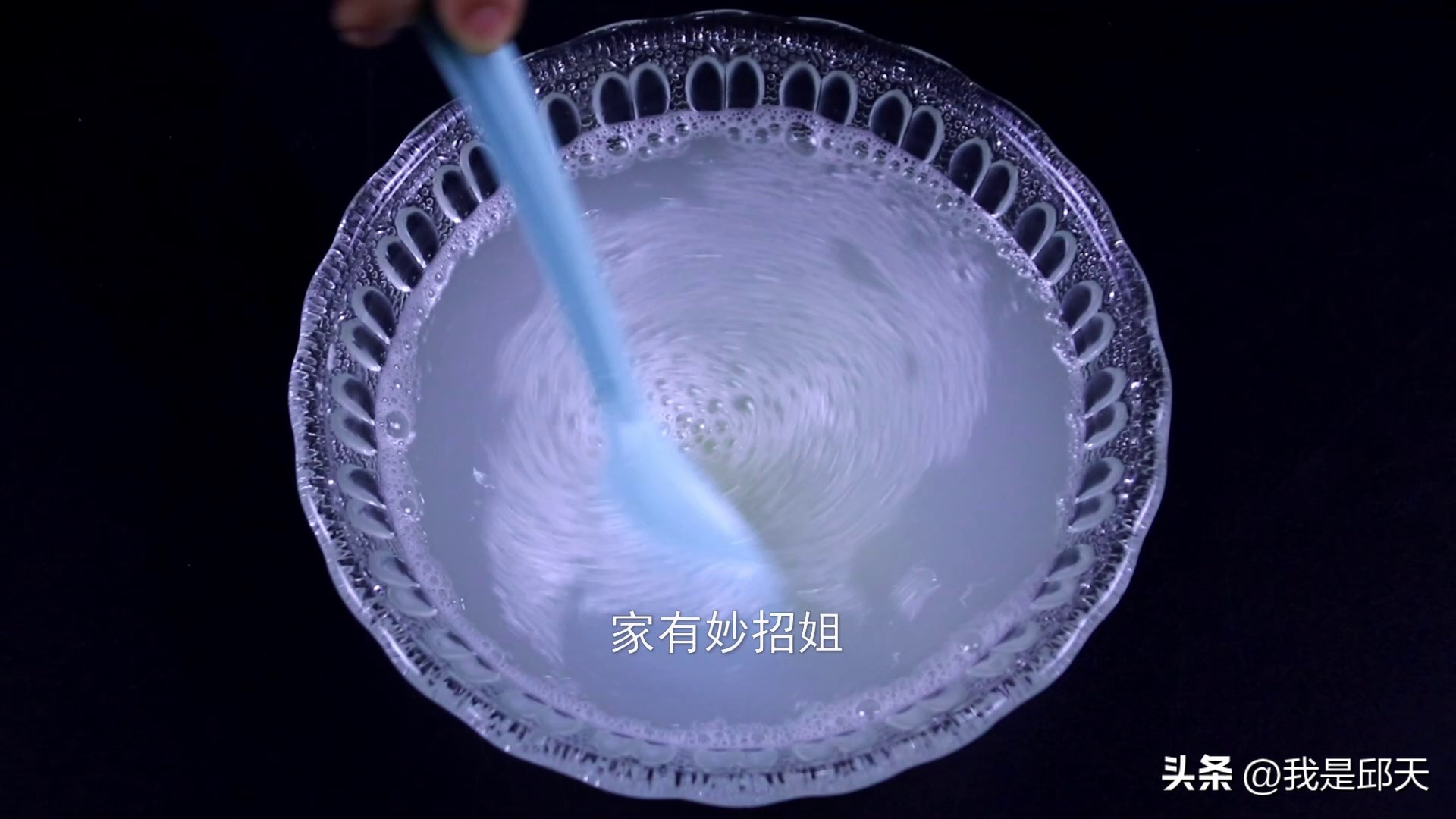 家里有蚊子不要慌?在房间放一碗水,睡觉再不担心蚊子咬,试试