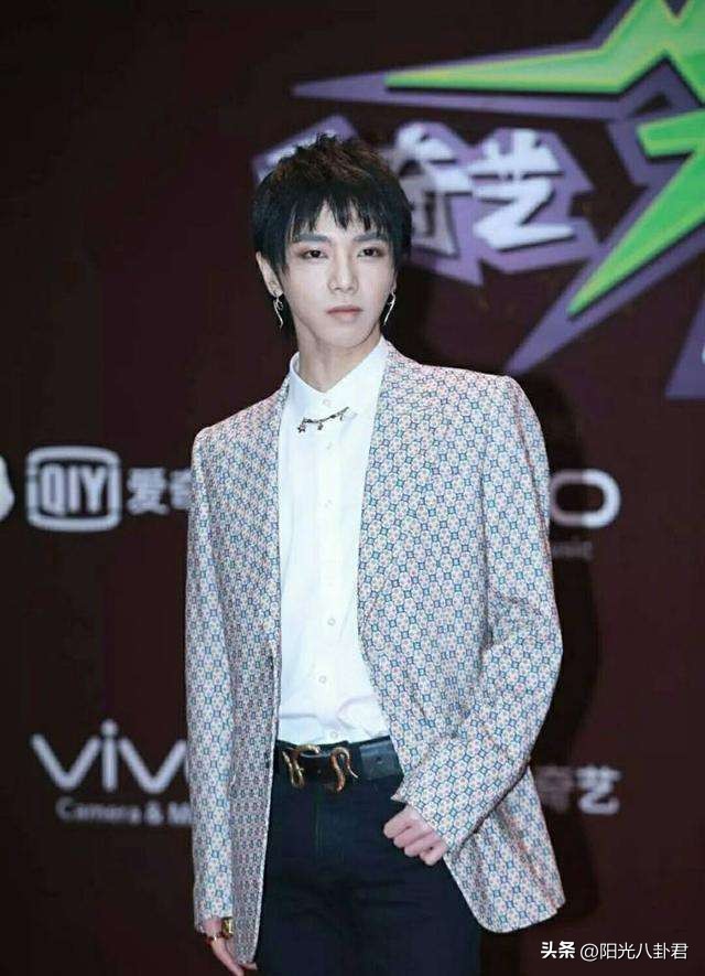 双腿细似竹竿，体型堪比纸片，内娱男星的审美真是太“畸形”了