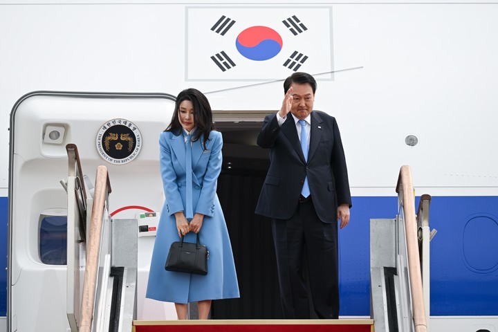韩国第一夫人访问西班牙,韩国第一夫人访美服装秀