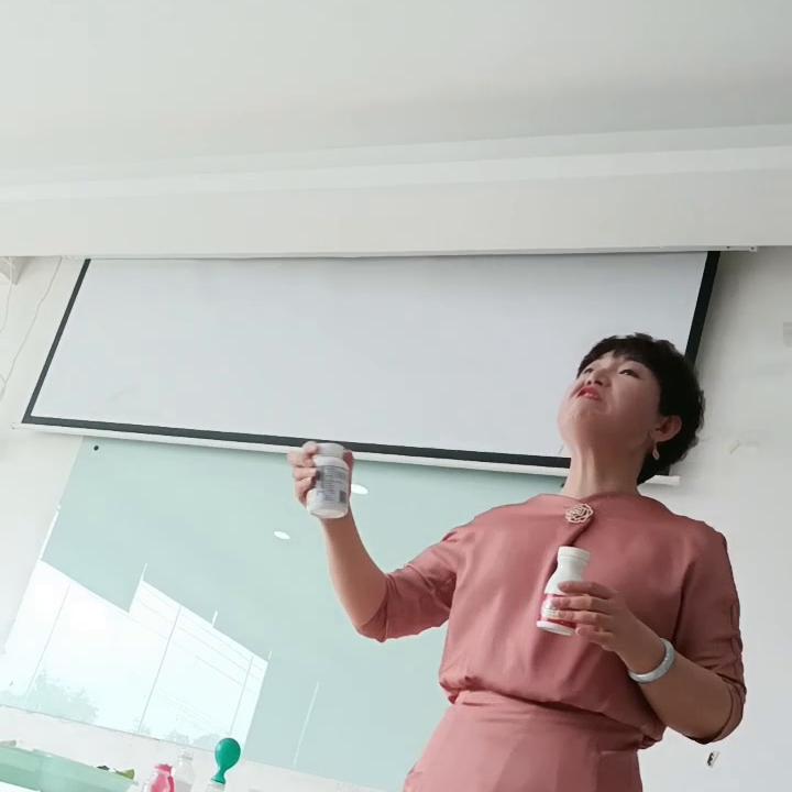 钙片对比多维,钙片作用对比