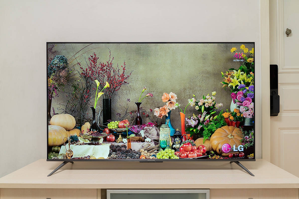 雷鸟鹏655寸4K游戏电视评测,雷鸟55寸曲面电视测评