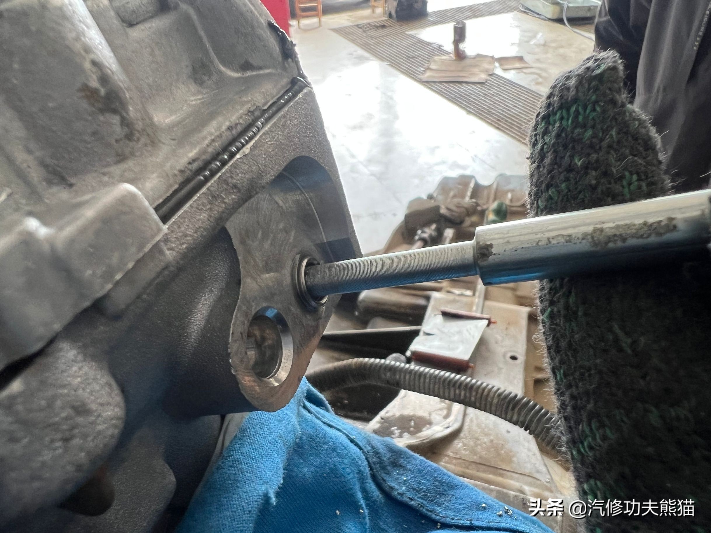 修车烧机油到底要不要拆发动机,修车把车修坏属于民事侵权吗