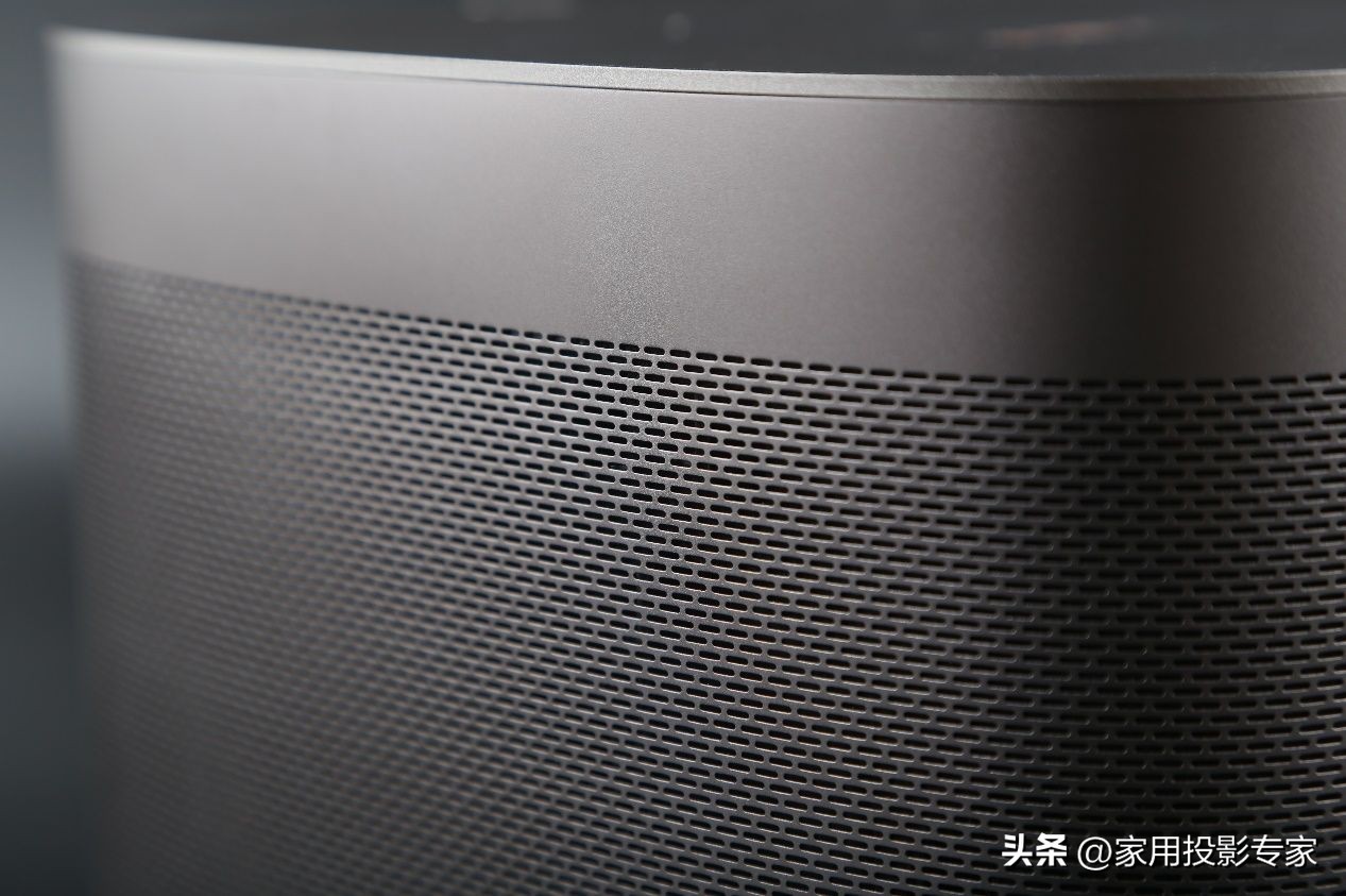 不捧不黑，用过才敢说深度体验极米H6Pro4K智能投影机