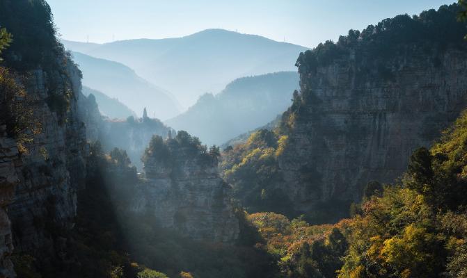 济南的深秋时节的诗情画意,春天的济南是个美丽的地方