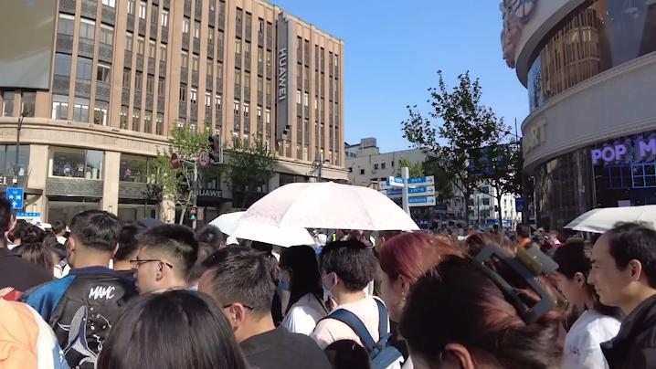 高铁乘务员月薪有8000多吗,高铁乘务员工资一般多少