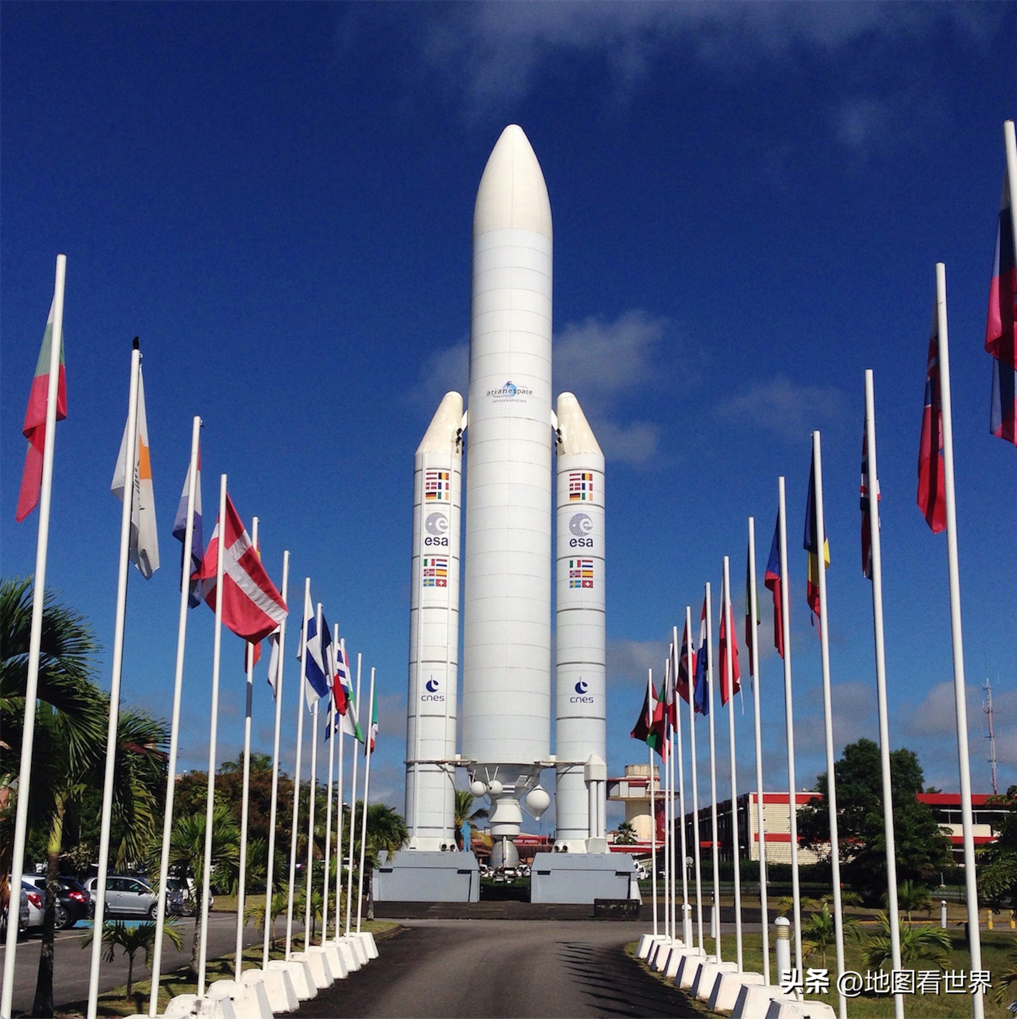 鍥藉瓒ｈ皥,娉曞浗绋庤礋