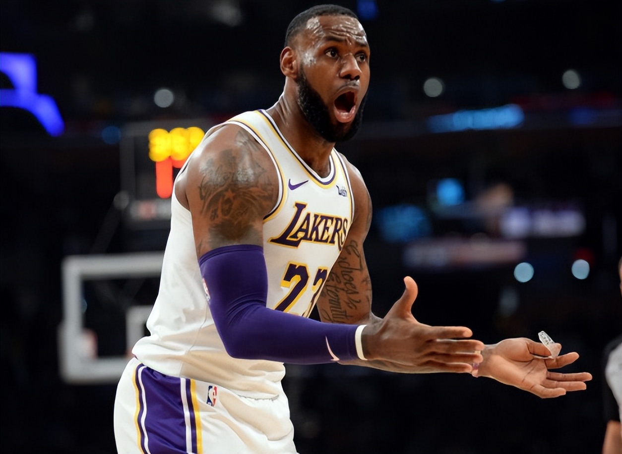 湖人狂遭质疑詹姆斯霸气回应,詹姆斯被湖人球迷热议