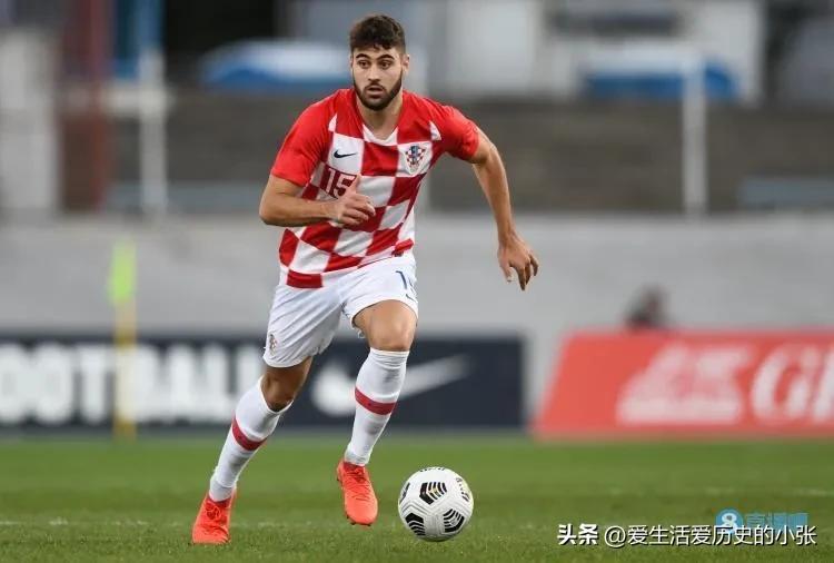 足球世界杯身价大涨的球员,猜猜哪个球员身价最贵九宫格