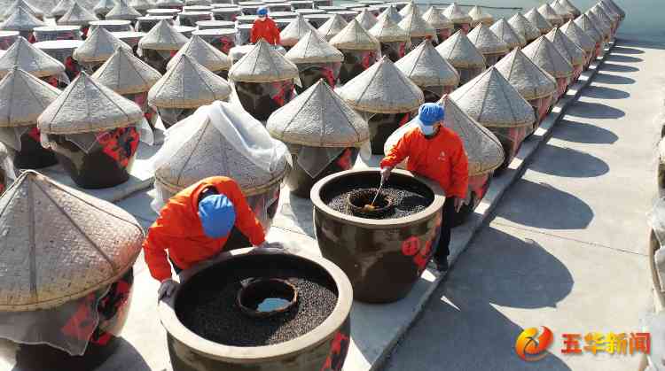 古法手工传统老酱油,古法酿造手工老酱油