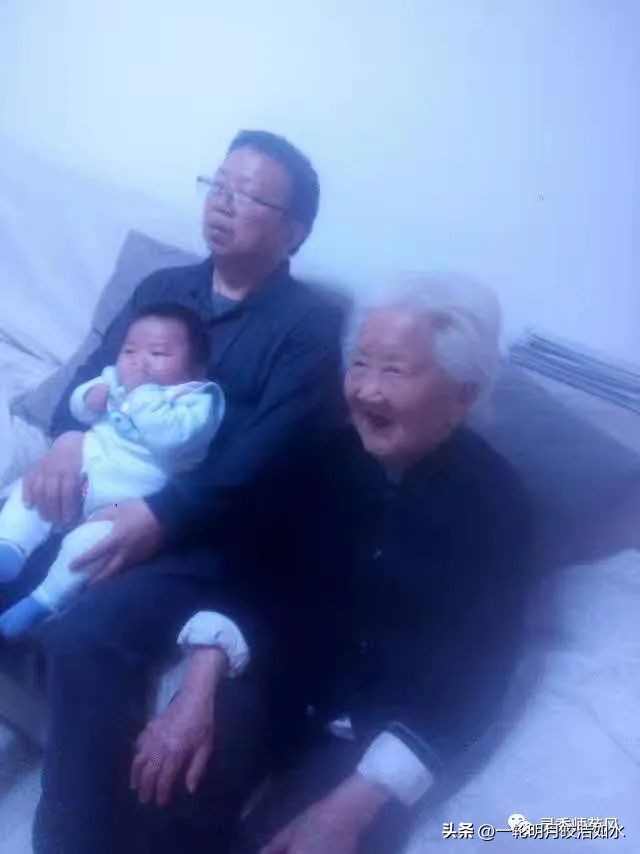 难忘2018年,难忘2018完整视频