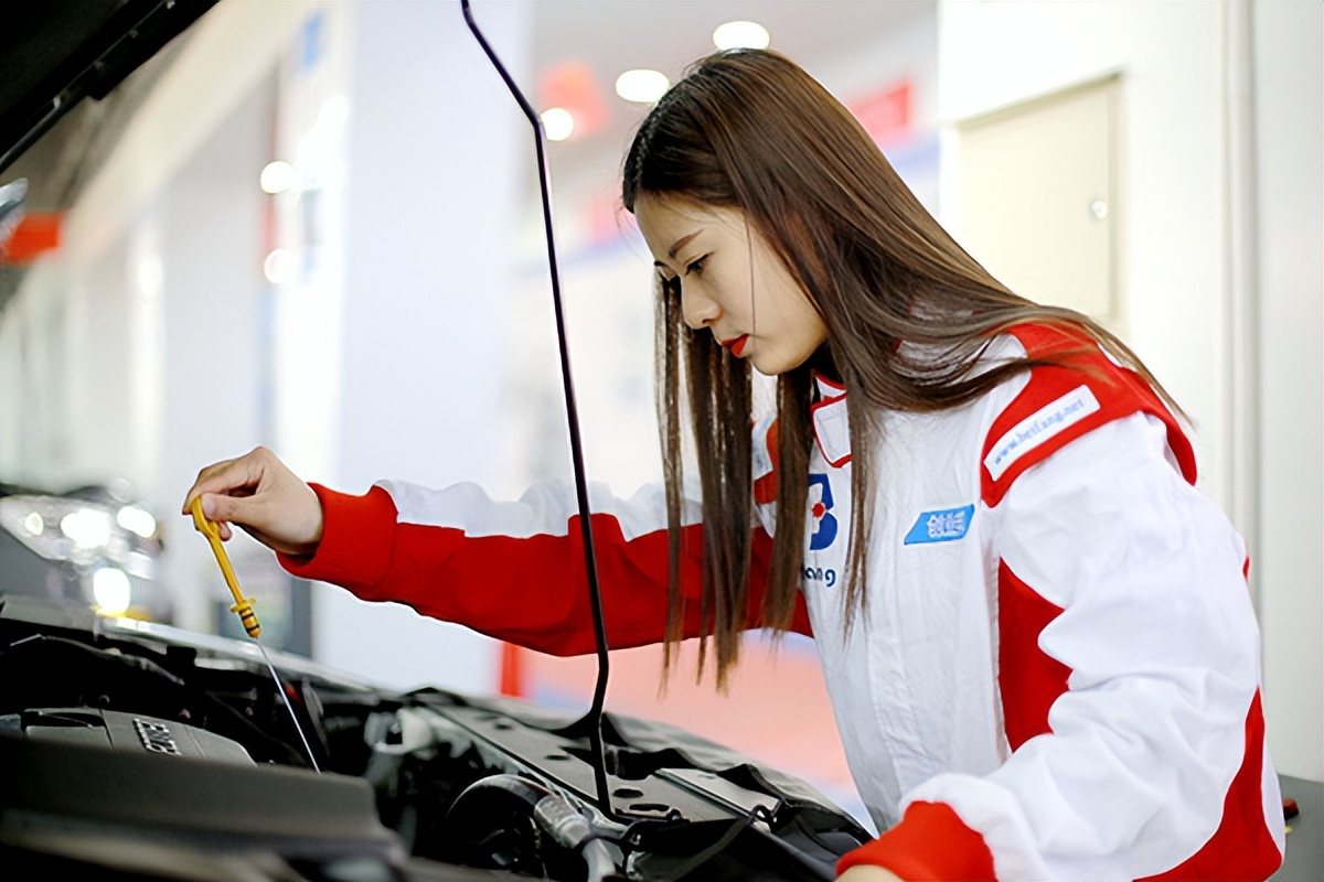汽修钣金喷漆行业的前景和现状,新能源汽修与运用的前景