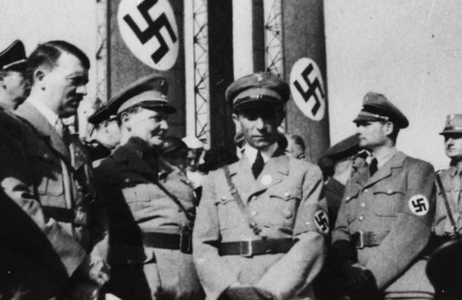 纳粹为什么用卐作为标志,纳粹卐字符的来历