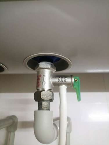 电热水器洗澡时怎样才安全,电热水器洗澡注意事项