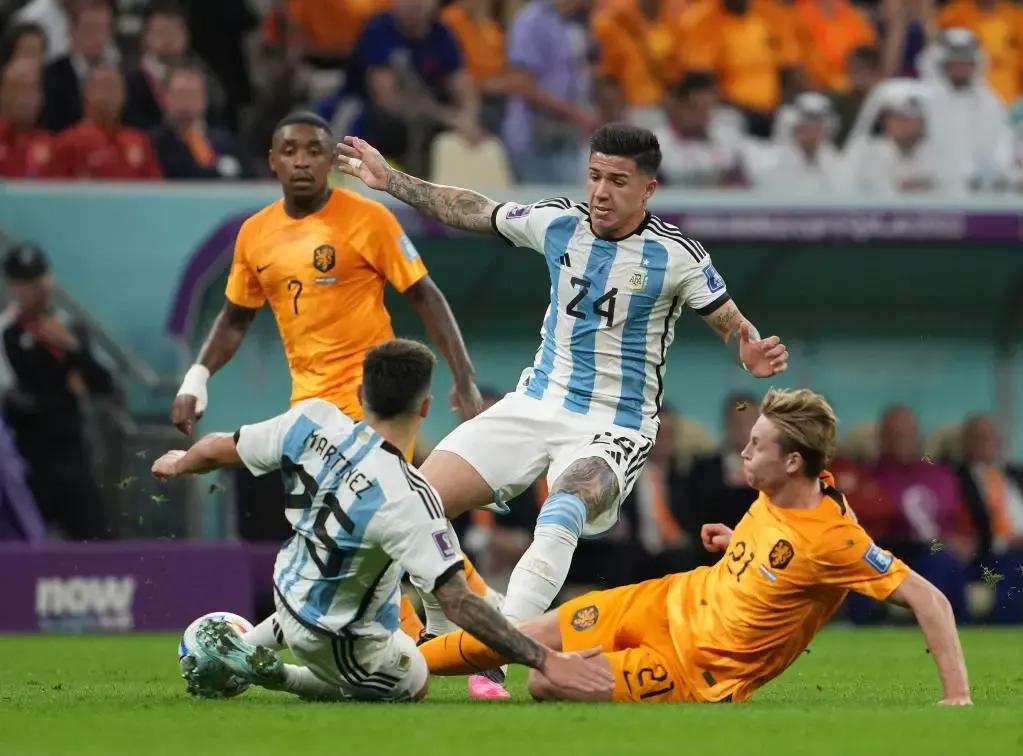 阿根廷点球淘汰荷兰后嘲讽图,阿根廷点球大战淘汰荷兰晋级四强