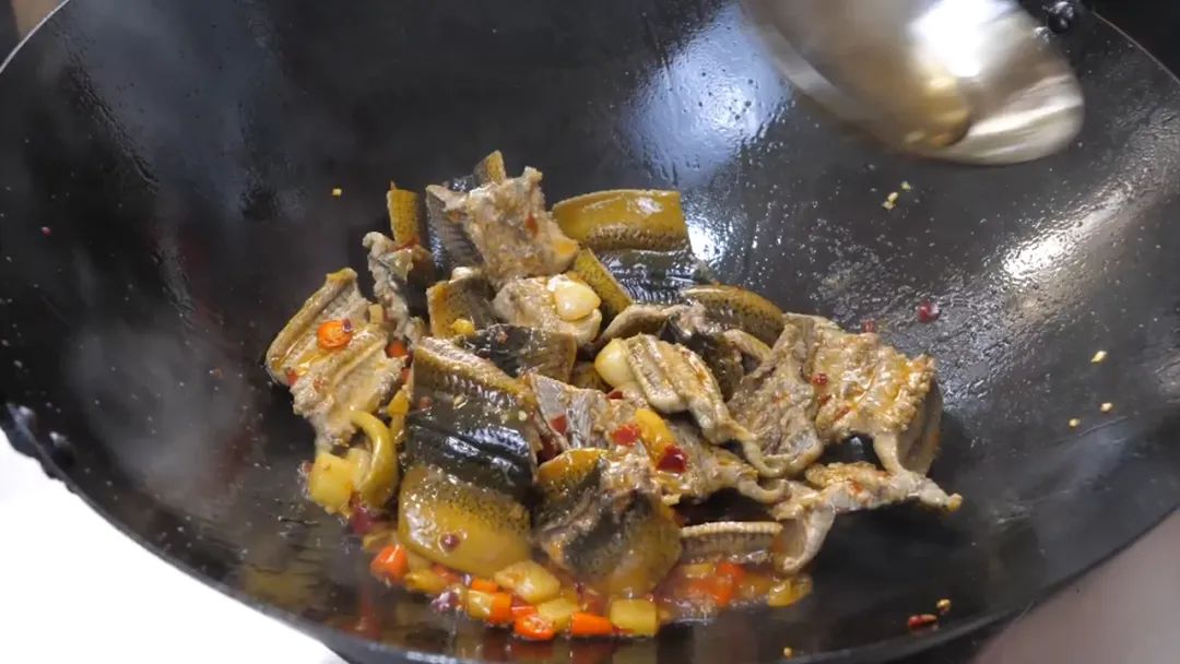 铁被称为造血元素！中老年：多吃这3种高铁菜，腿脚有劲气色好