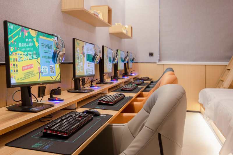 北京开一家电竞酒店大概多少钱,电竞酒店自己开还是加盟好