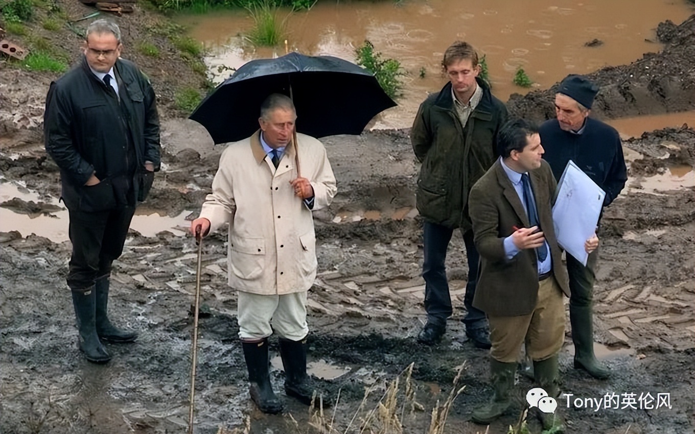 基督徒比例下降足球禁令可能引发斗殴苏格兰场开通匿名举报热线