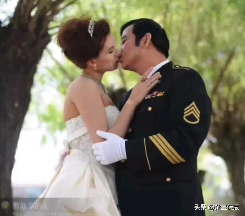 他80年代就能赚百万，50多岁娶俄罗斯美女，两人相差30多岁