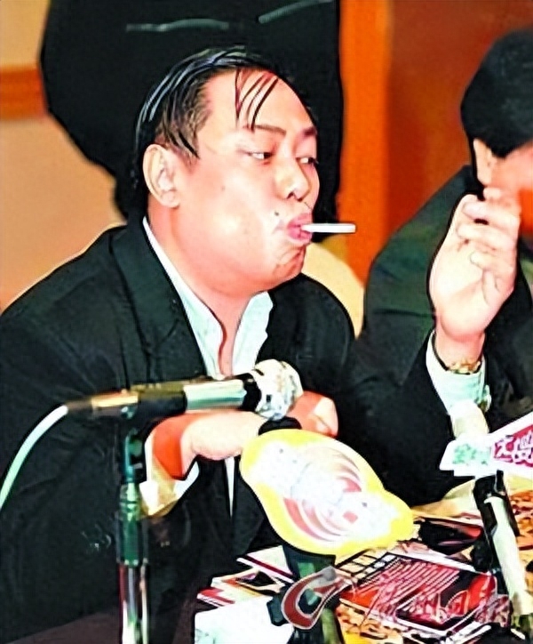 狂野夜晚：张凯丽与罗兆辉的惊人秘密揭晓！