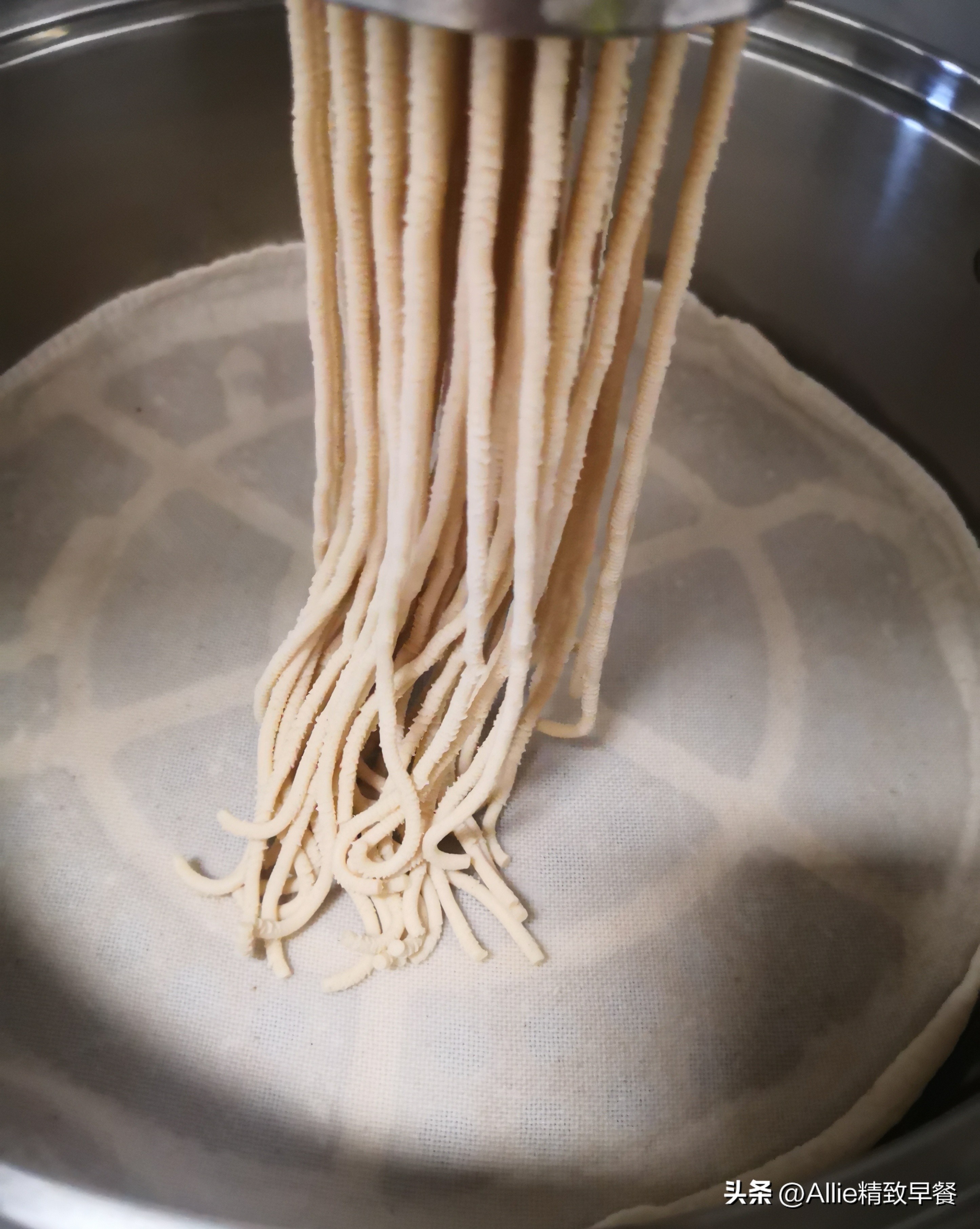 天气热不想吃肉想吃点清淡的,凉拌莜面详细做法