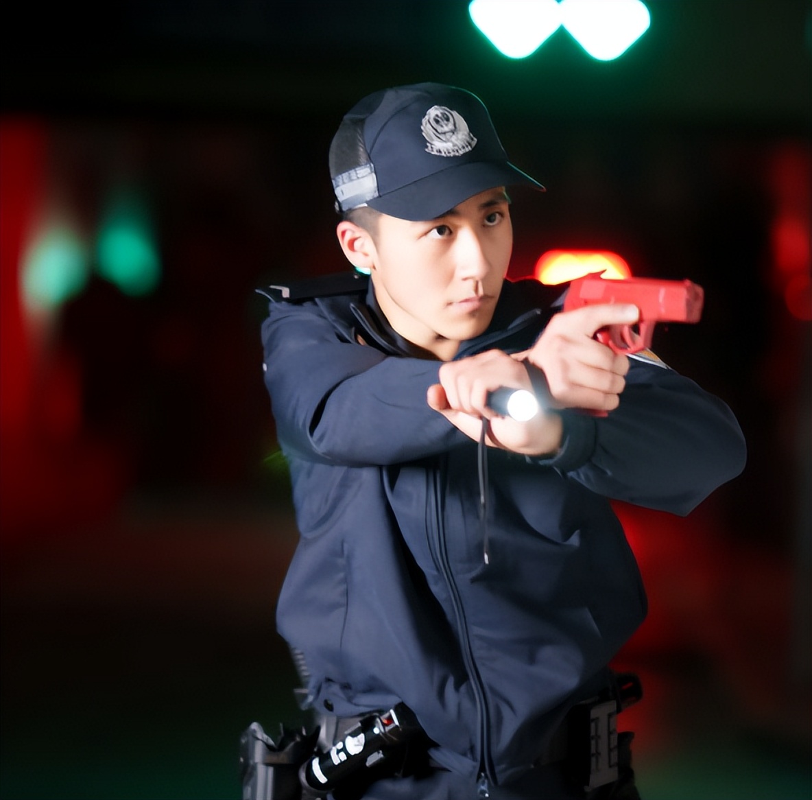 行政编警察与事业编警察有何区别,行政编警察和事业编警察区别