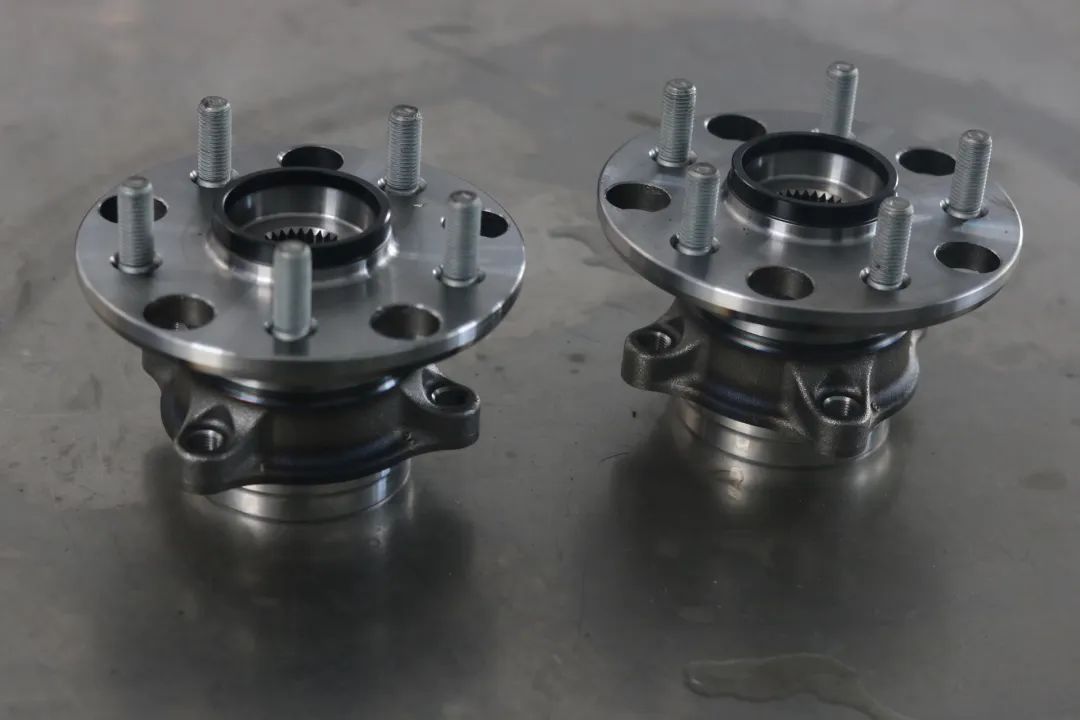 13代半皇冠底盘松散回炉重造,十三代皇冠彻底整备