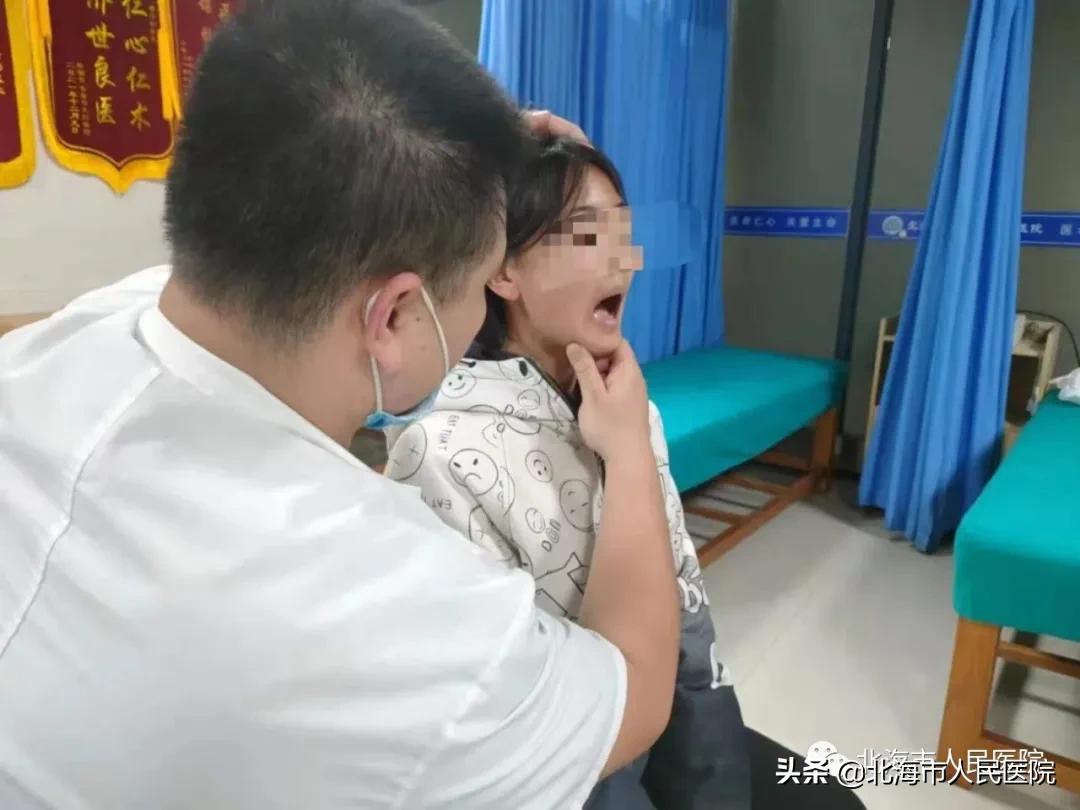 15岁女孩的嘴巴张不开怎么办,女孩患病张不开嘴