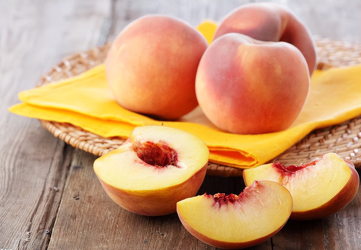 水果中桃子代表什么,为什么桃子被称为天下第一果