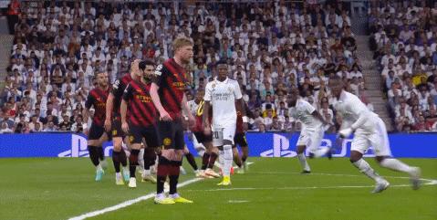 瓜迪奥拉再次告别巴萨,瓜迪奥拉下半场换人