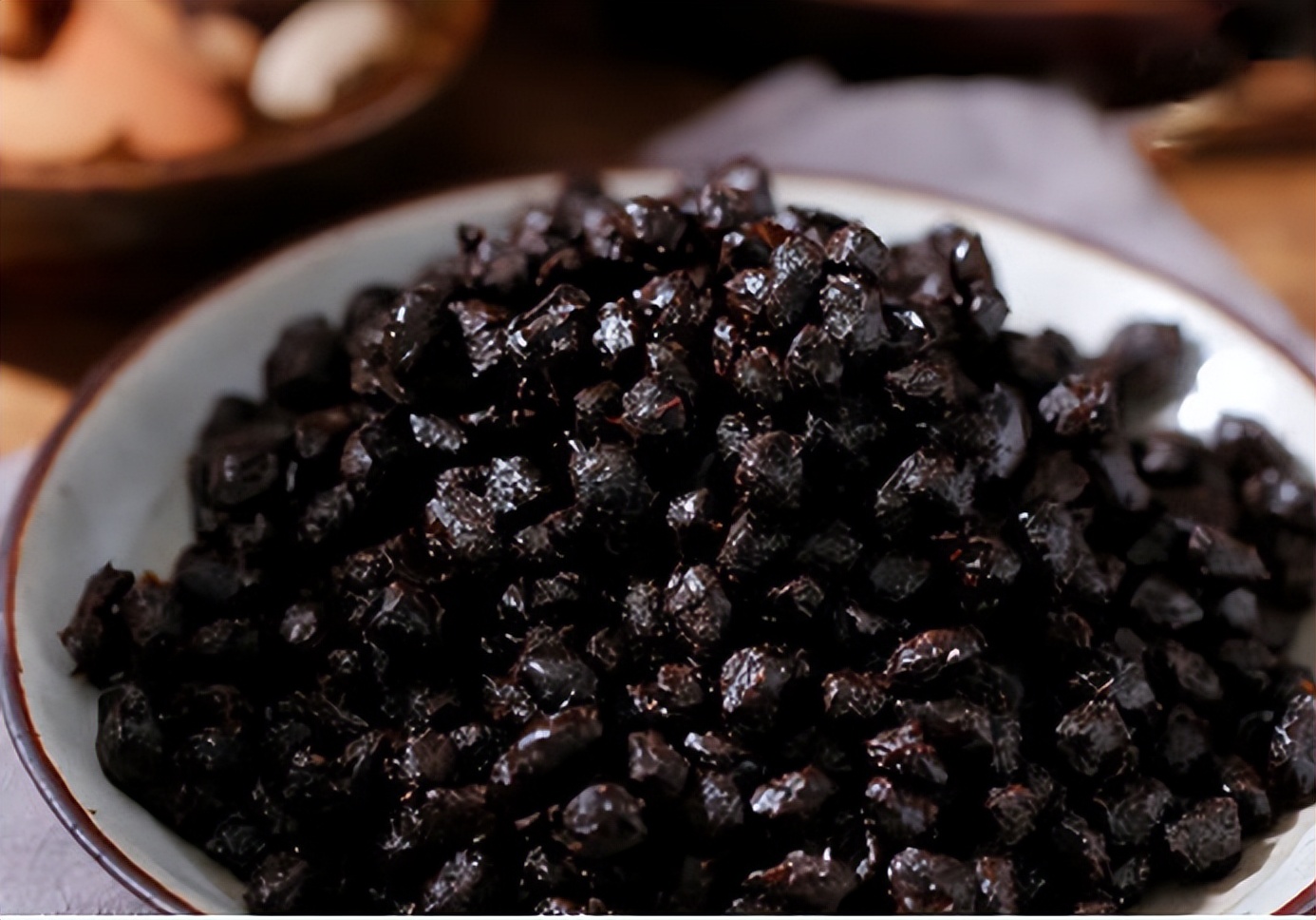 豆豉有用黄豆做的吗,豆豉是发酵的吗