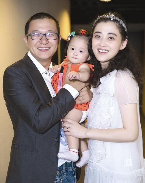 梅婷鄢颇离婚因为谁,梅婷和鄢颇度过了七年的婚姻生活