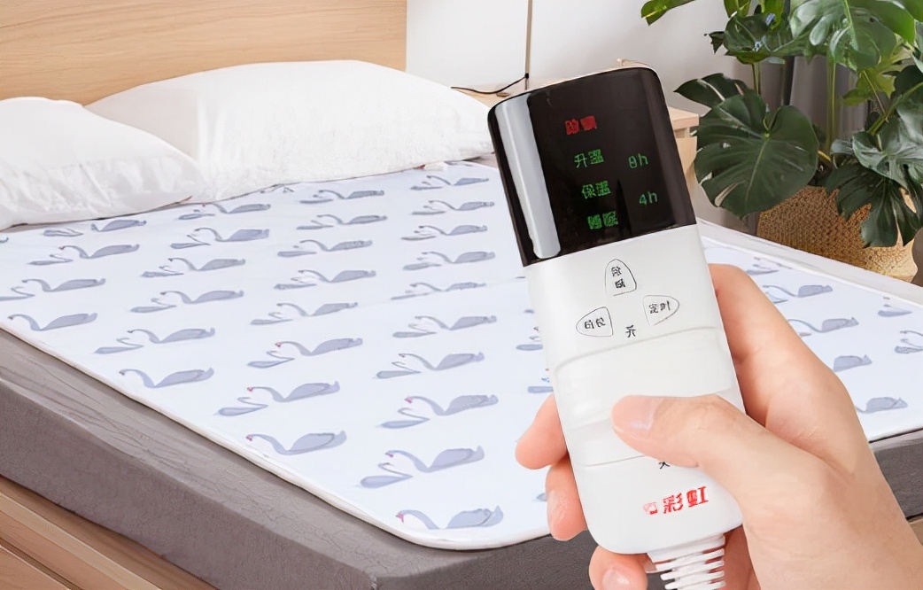 电热毯要买和床一样大吗,电热毯买恒温的还是制热的