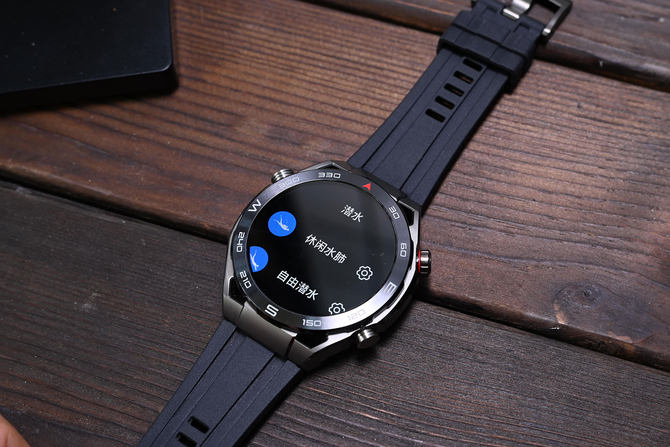 华为手表watch非凡大师体验,华为非凡大师手表与watch4pro评测