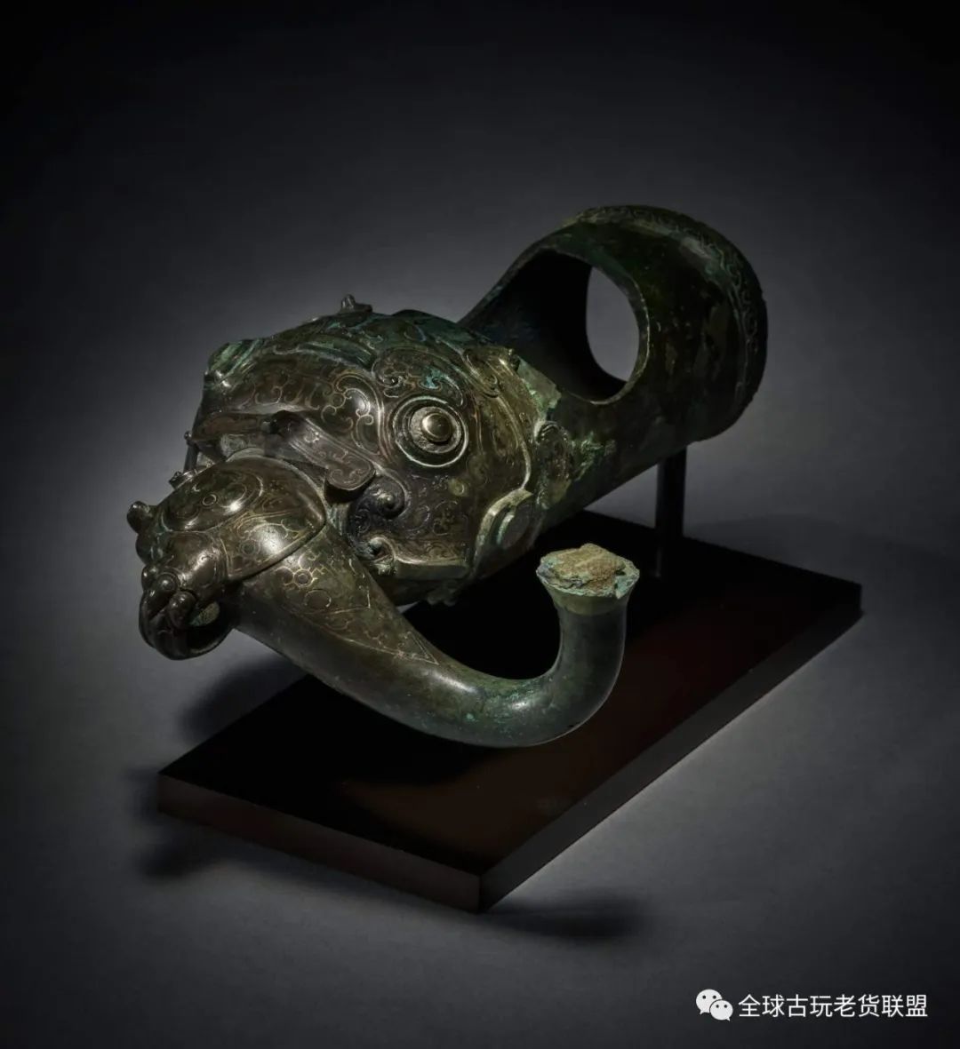 一言九鼎大名鼎鼎的意思,一言九鼎大名鼎鼎是什么意思