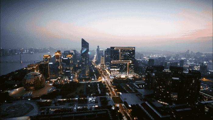 罗振宇创业行业,罗振宇2024乐观者