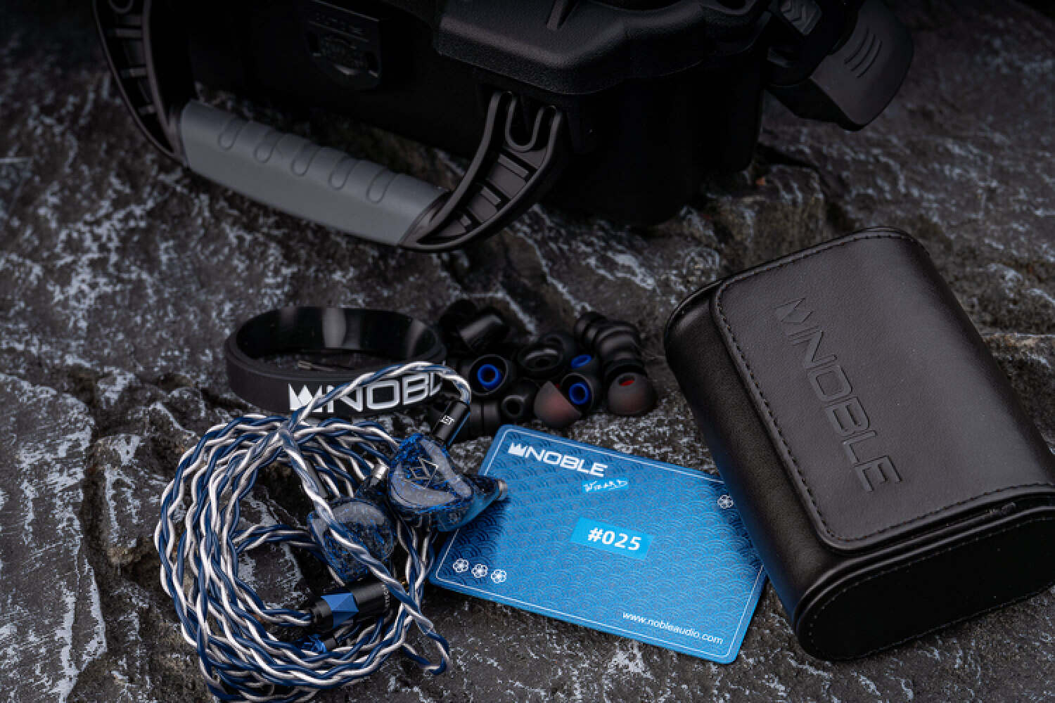 一款偏科得很精准的甜品级流行塞——NobleRonin