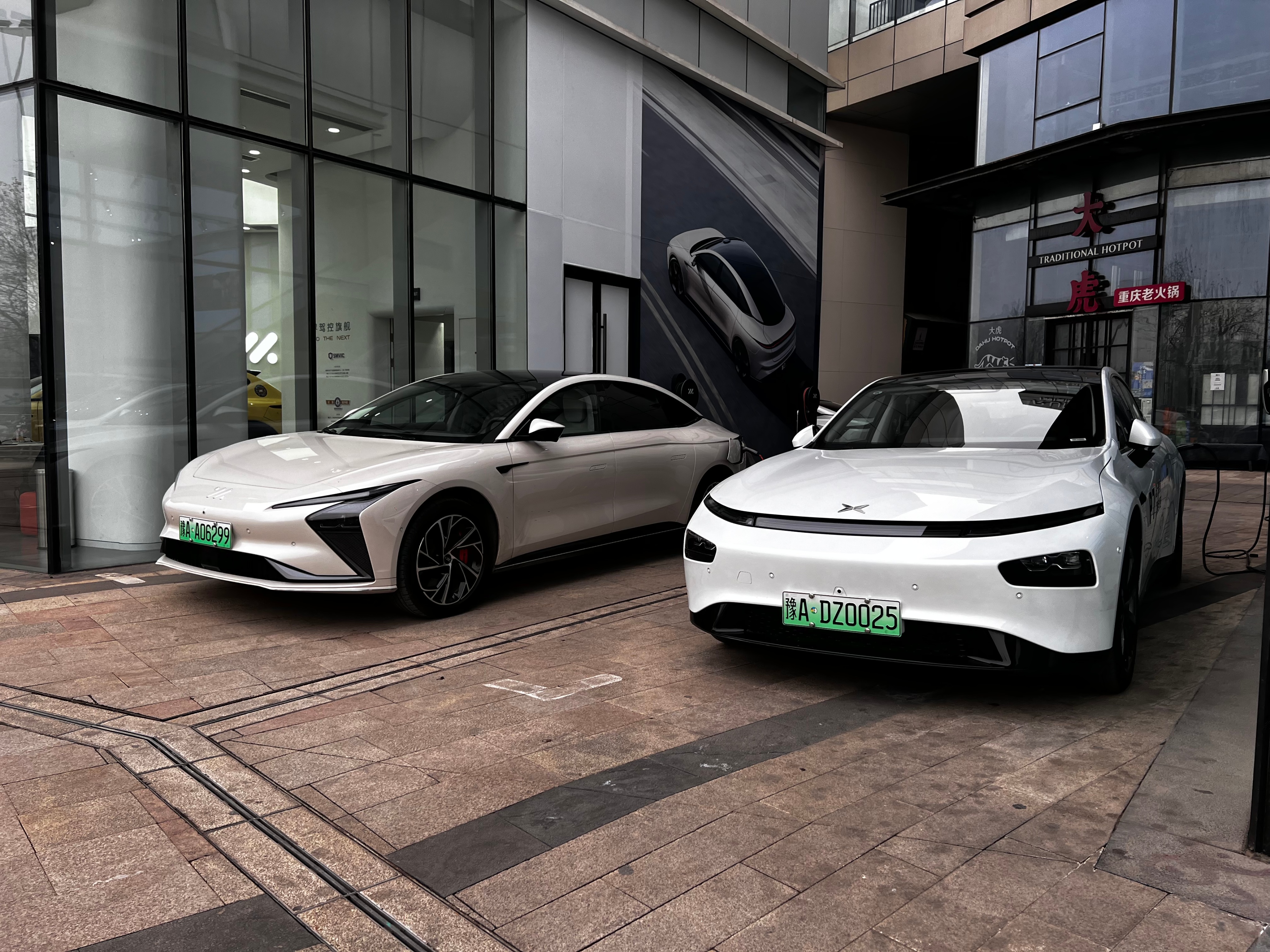 上海蔚来试驾车撞人致1死1伤,上海蔚来试驾车事故