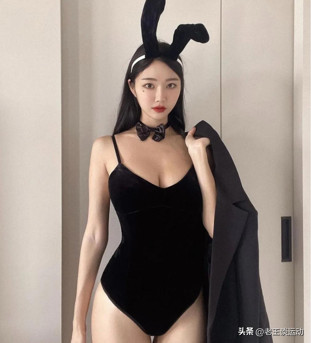 台湾御姐模特火辣身材出圈,通过增肌减脂实现弯道超车!