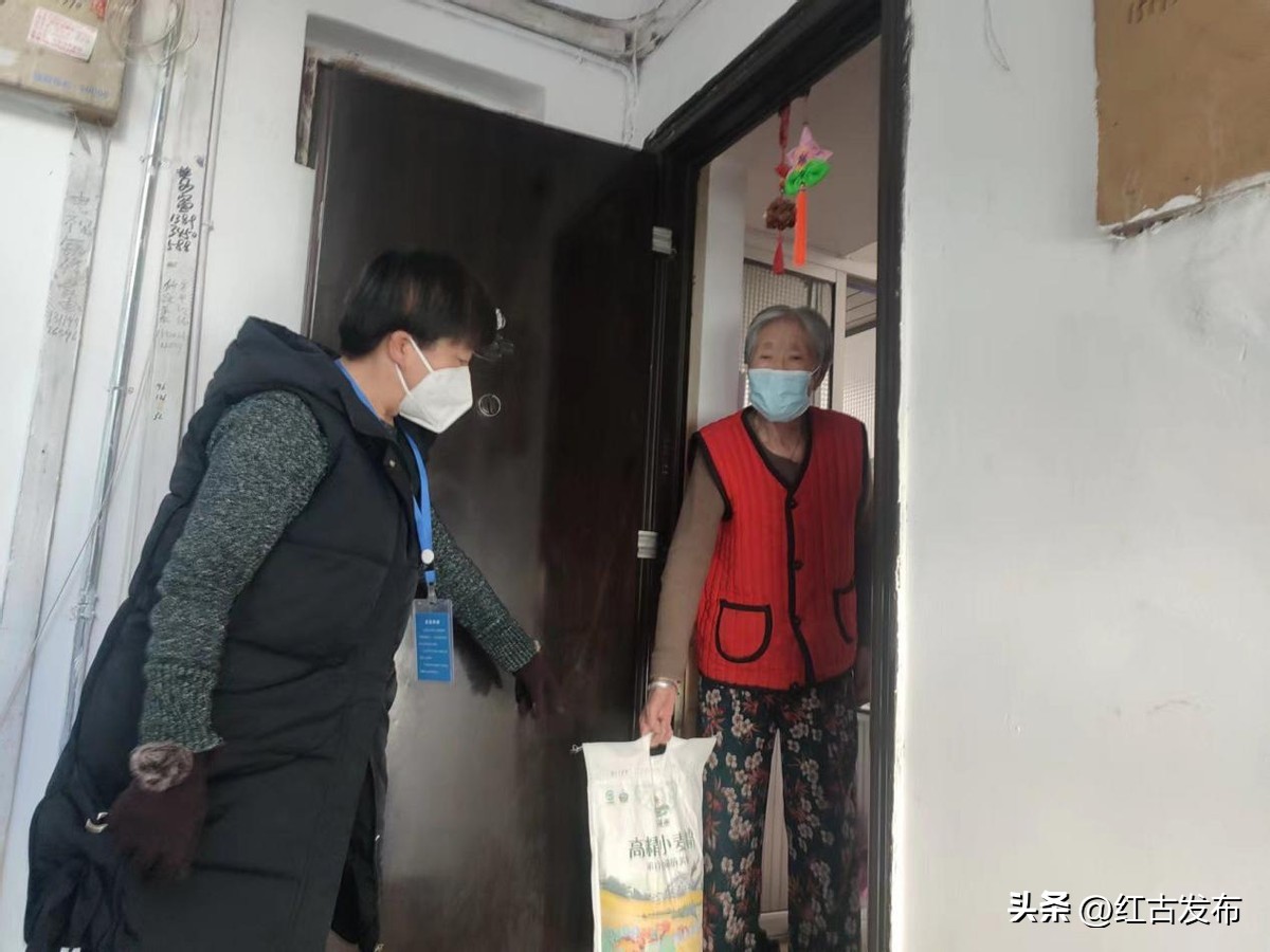 红古区：爱心代购暖民心
