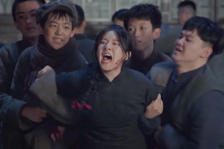 好家伙！赵露思《胡同》差评不断，观众的差评理由出奇一致