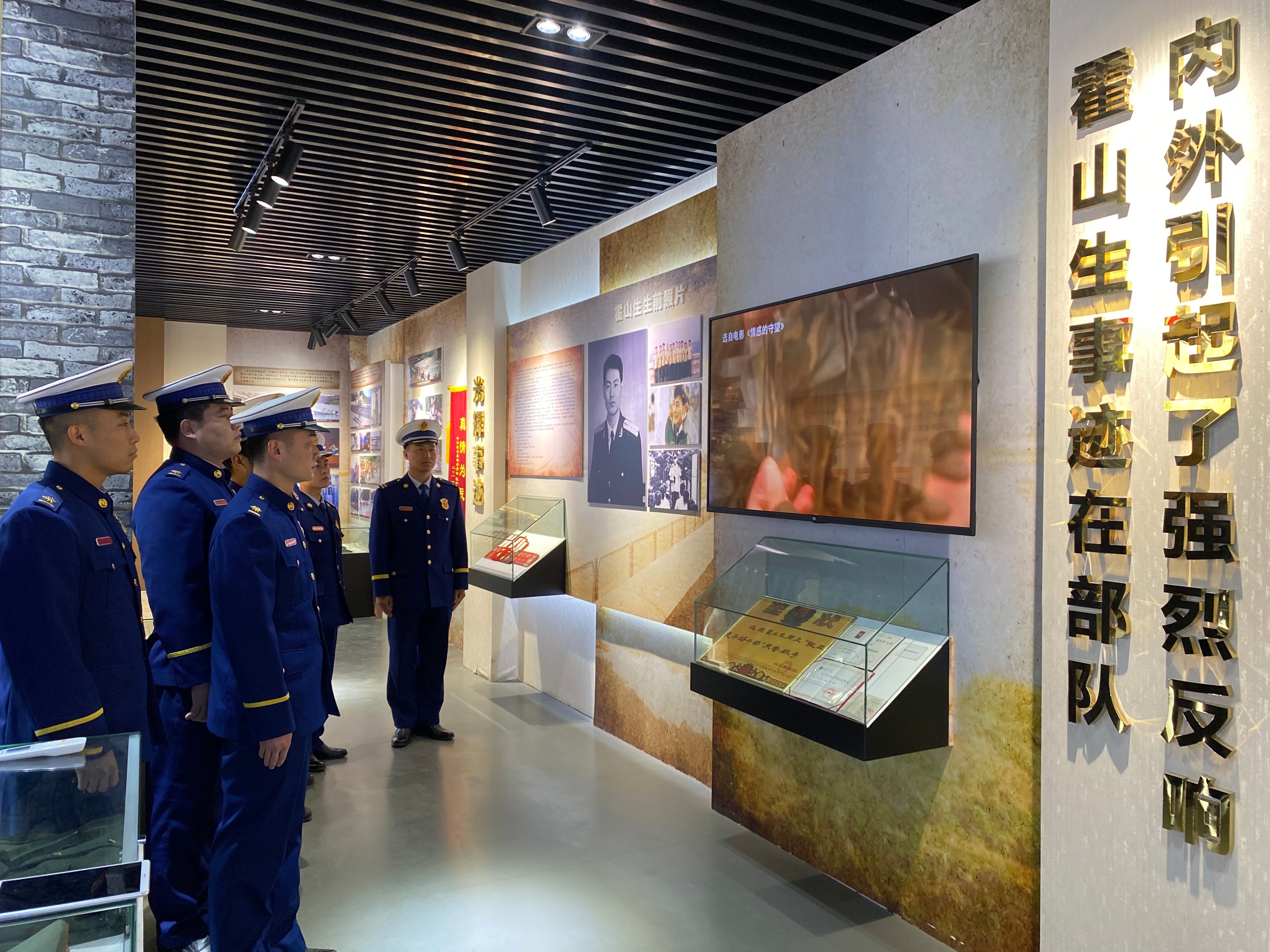 消防党支部研究部署学雷锋活动,消防大队多点开展学雷锋活动