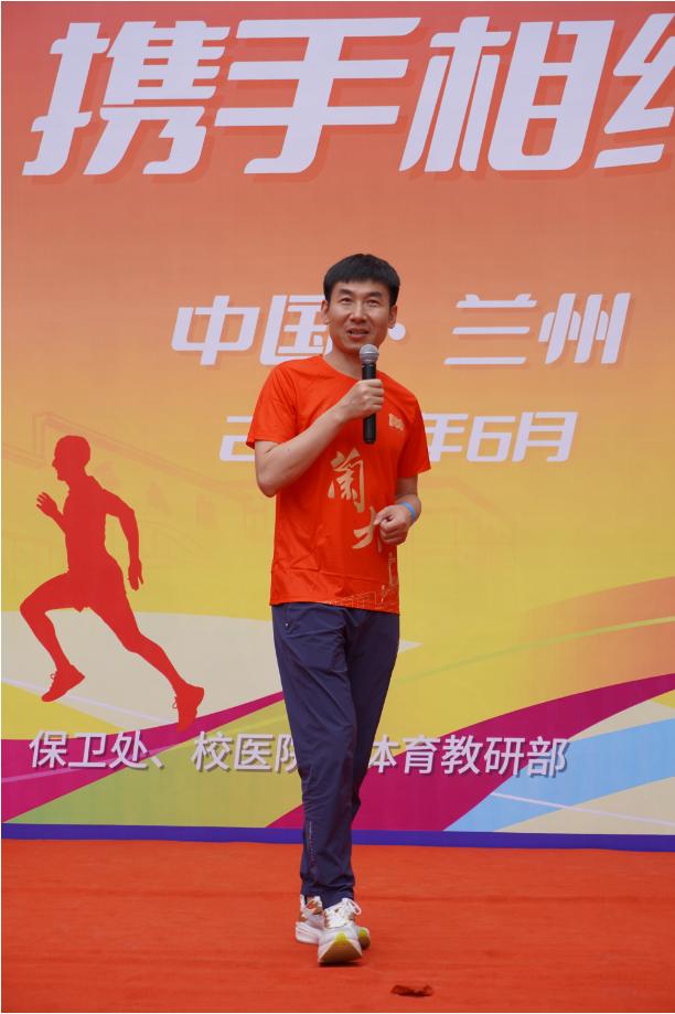 热门跑步品牌有哪些,跑步热潮来袭运动品牌如何突围