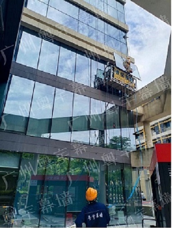 高层玻璃幕墙怎么更换,玻璃幕墙的玻璃怎样拆卸