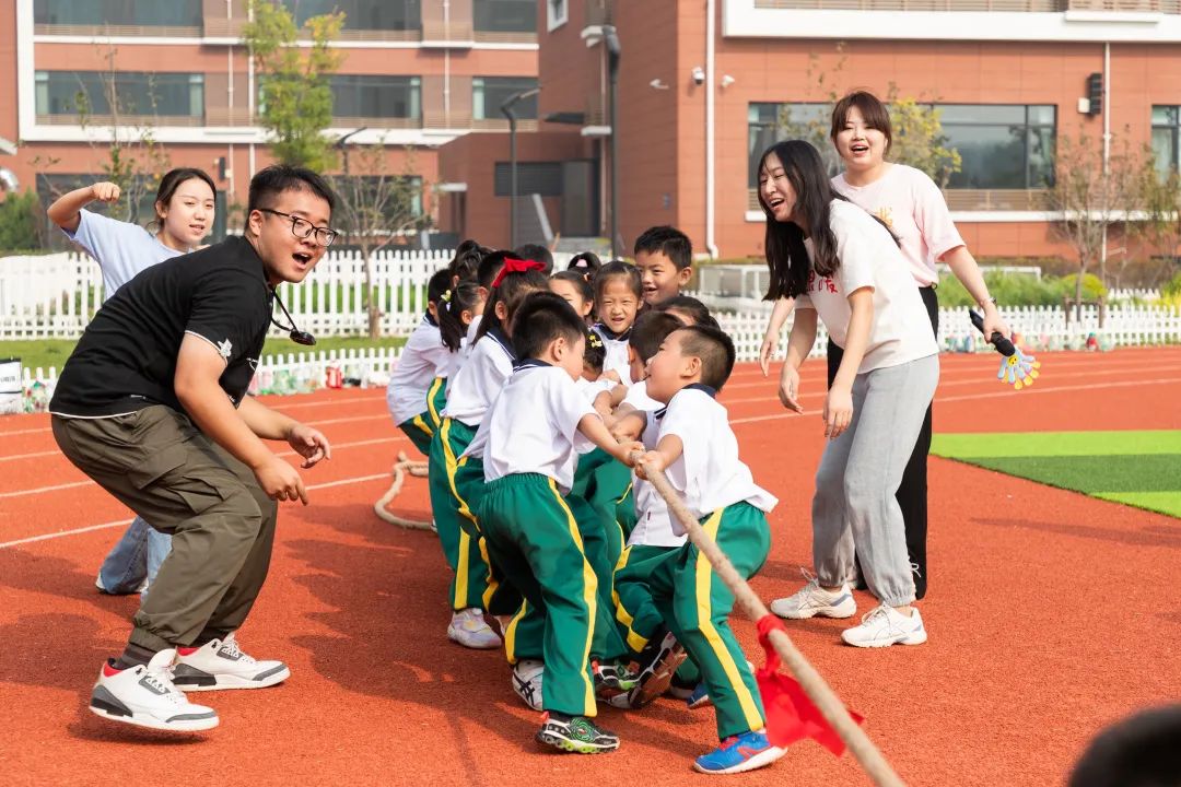 喜迎二十大奋进新征程开启新时代,房山首师大育新学校